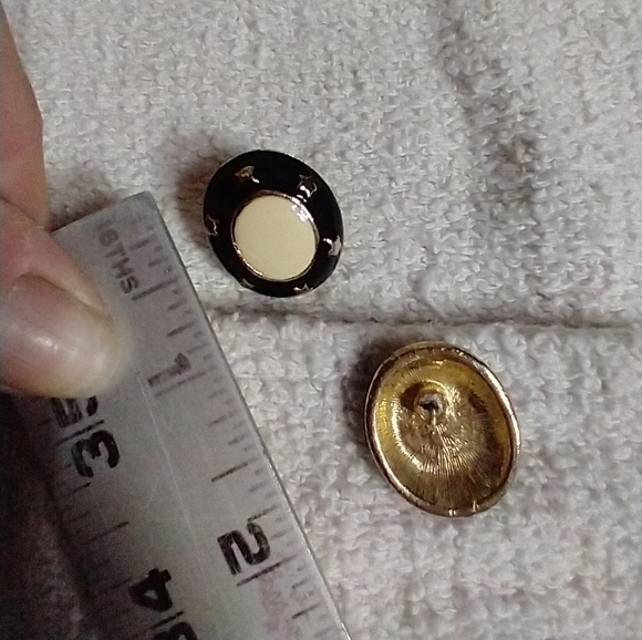 Black white stars button post earrings - Picture 2 of 3